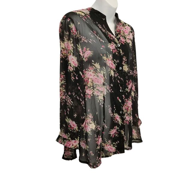 2/$20 Vintage 90s Black with Rose Pattern Buttons Down Shirt Top Size: M - Picture 4 of 6